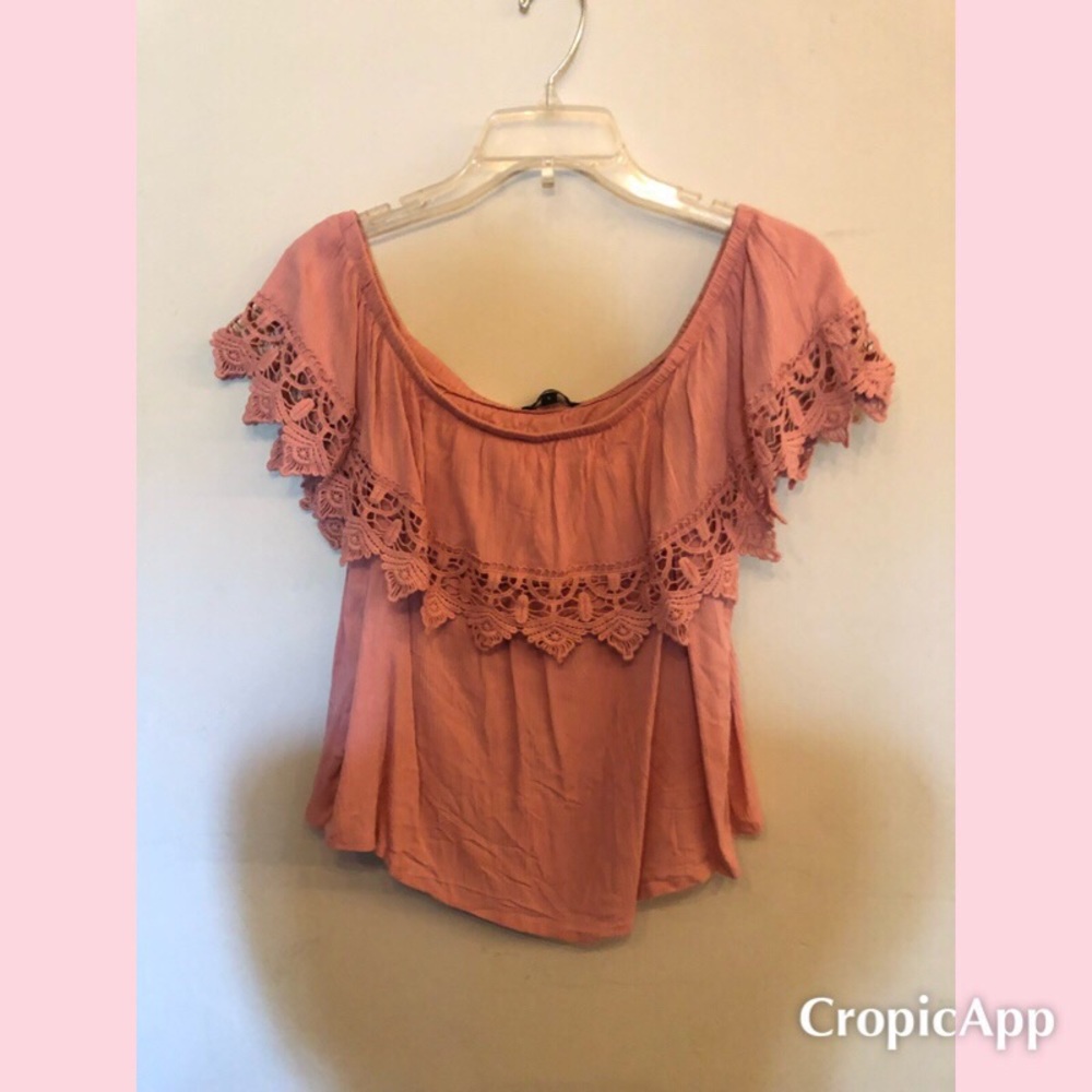 Off the shoulder flowy tank